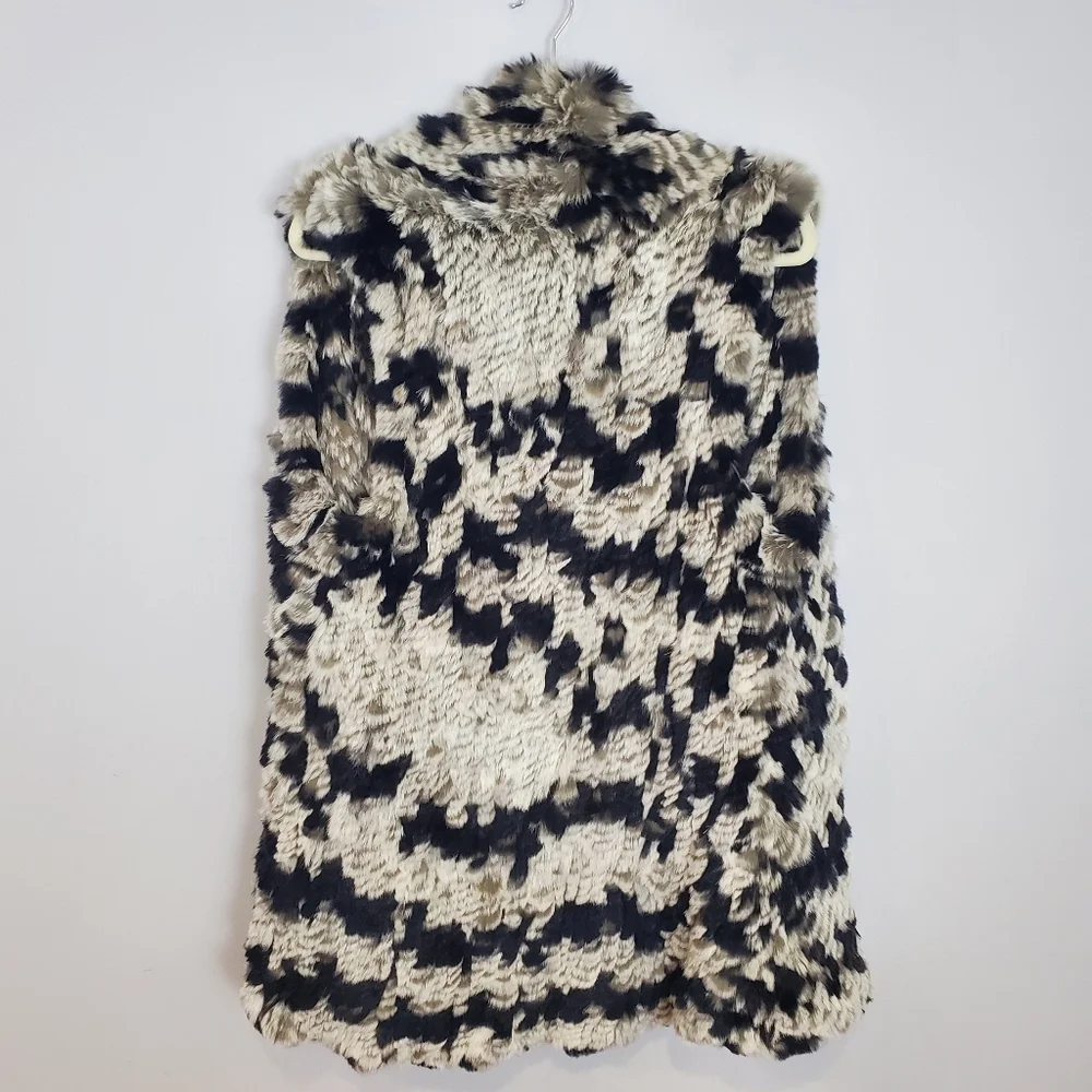 Alice + Olivia India Real Rabbit Fur Cascade Vest in Grey & Black Size Medium